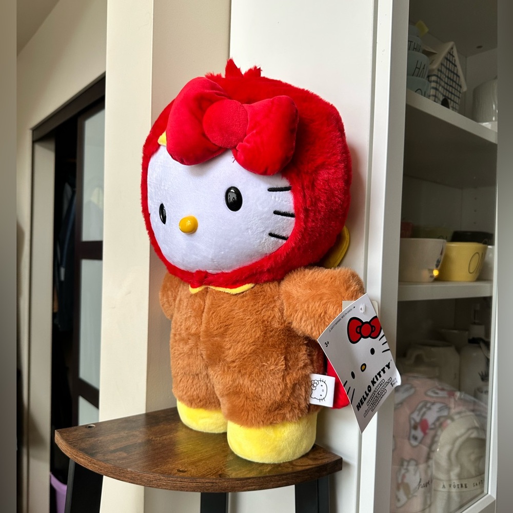 Hello Kitty Harvest Greeter 🦃 - Picture 6 of 7